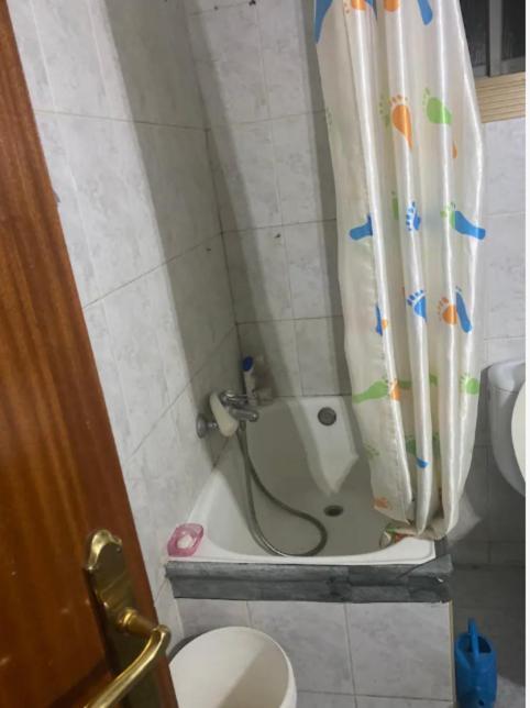 Appartment For Stay Santa Coloma de Gramenet Bagian luar foto